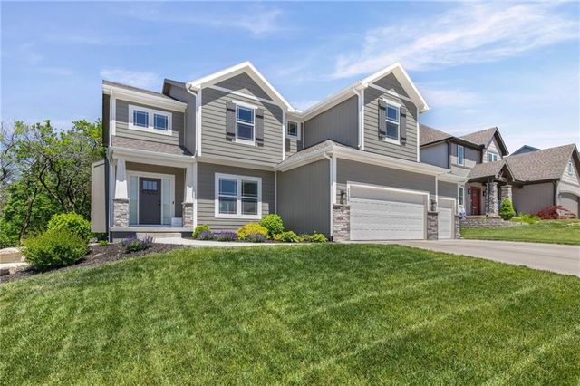 2362 SW River Trail Road, Lee's Summit, MO 64082