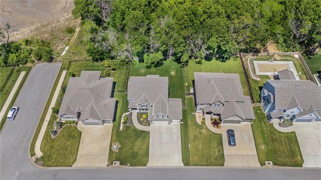 2362 SW River Trail Road, Lee's Summit, MO 64082