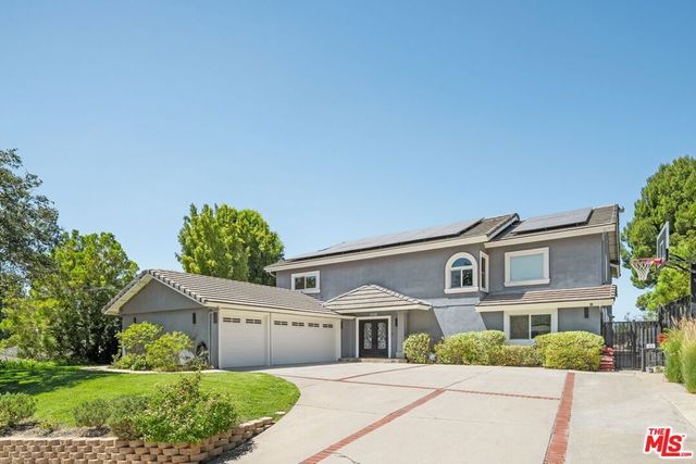 22405 Calipatria Drive, Calabasas, CA 91302