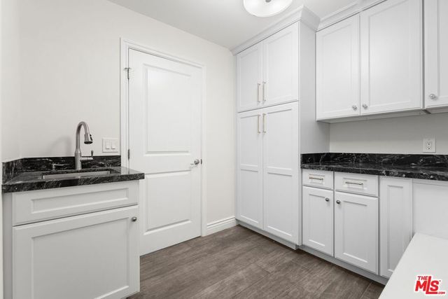 22405 Calipatria Drive, Calabasas, CA 91302