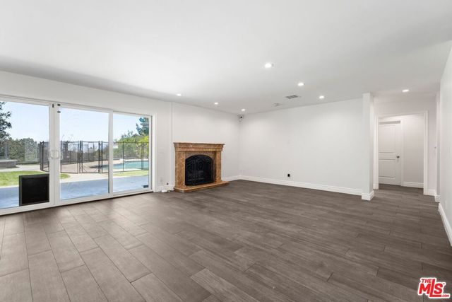 22405 Calipatria Drive, Calabasas, CA 91302