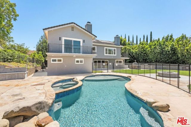22405 Calipatria Drive, Calabasas, CA 91302