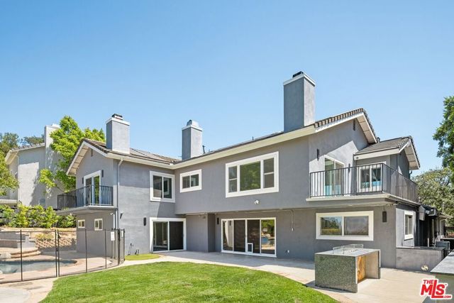 22405 Calipatria Drive, Calabasas, CA 91302