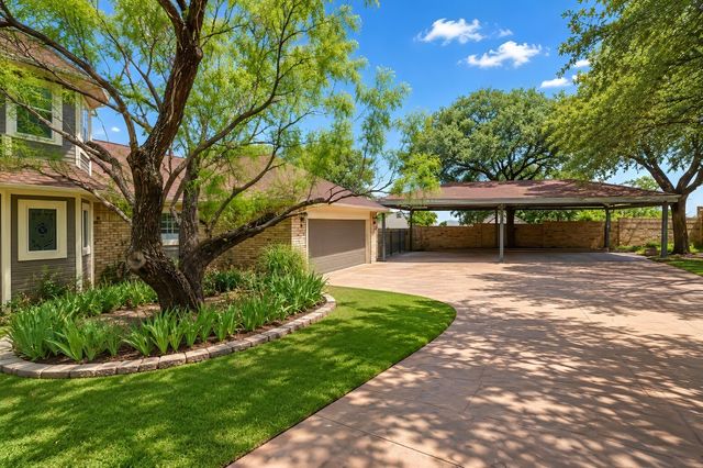 7400 Golf Club Drive, Fort Worth, TX 76179
