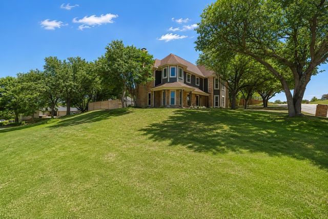 7400 Golf Club Drive, Fort Worth, TX 76179