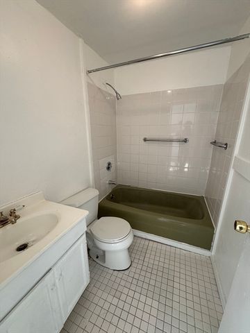 208 Northampton St 1, Boston, MA 02118