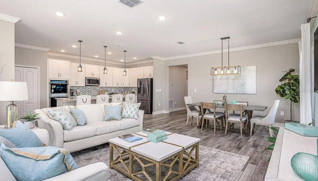 820 SUNSHOWER DRIVE, Lady Lake, FL 32159