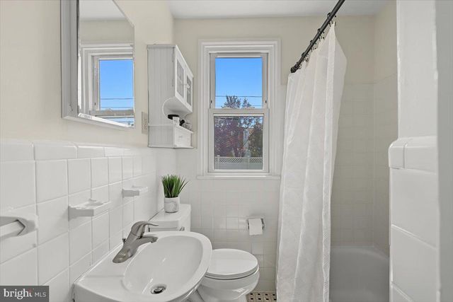 324 OLGA RD, Wilmington, DE 19805