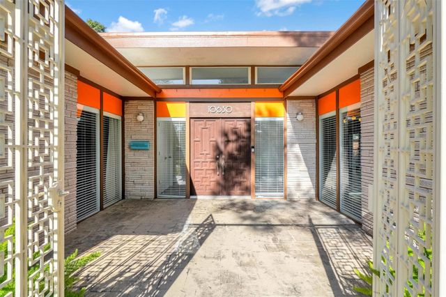 10630 Olympia Drive, Houston, TX 77042