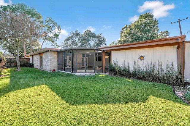 10630 Olympia Drive, Houston, TX 77042