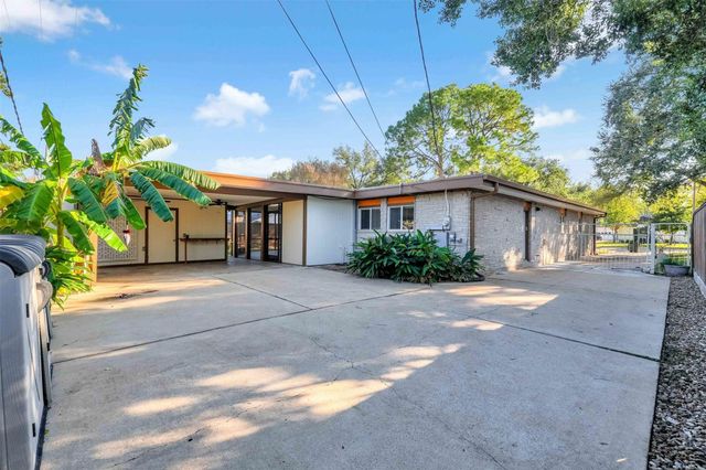 10630 Olympia Drive, Houston, TX 77042