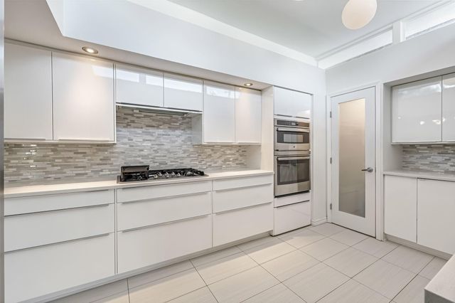 10630 Olympia Drive, Houston, TX 77042