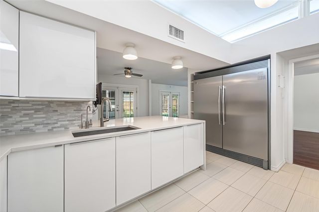 10630 Olympia Drive, Houston, TX 77042