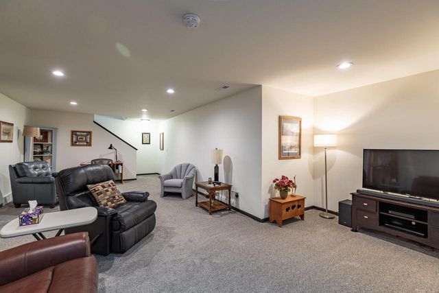 3120 Beyer ROAD, Holmen, WI 54636