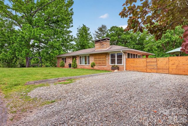 140 Dunbar Street, Bryson City, NC 28713