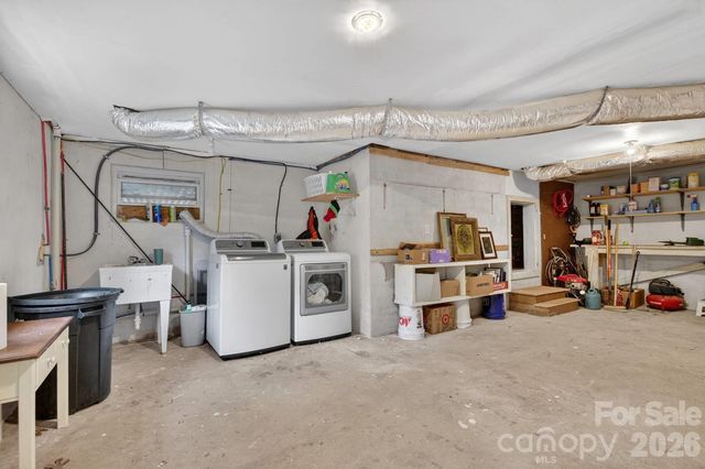 140 Dunbar Street, Bryson City, NC 28713