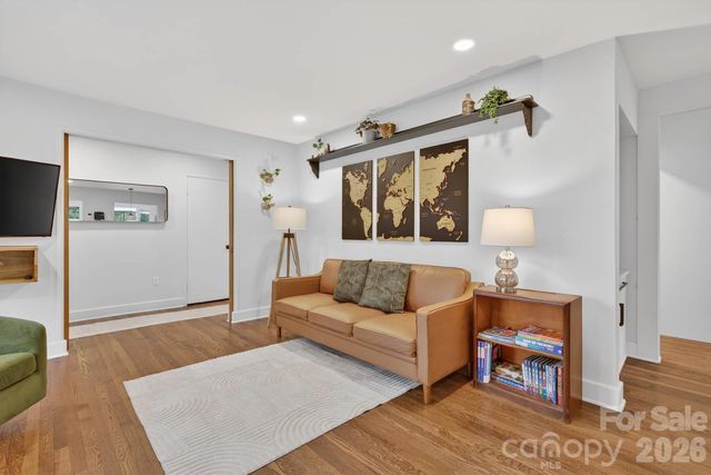 140 Dunbar Street, Bryson City, NC 28713