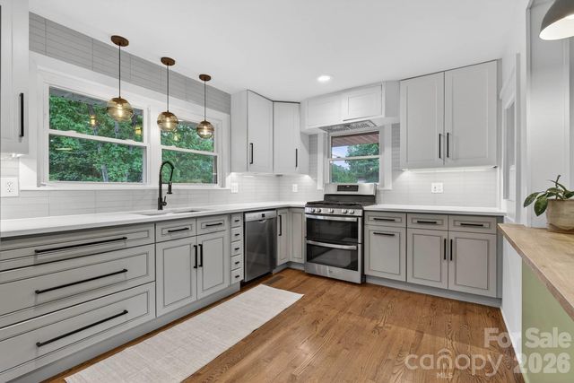 140 Dunbar Street, Bryson City, NC 28713
