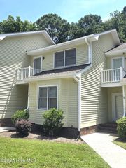 1800 Eastwood Road Apt 133, Wilmington, NC 28403