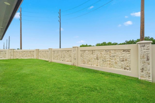 2203 Bright Sunrise Trail, Fresno, TX 77545