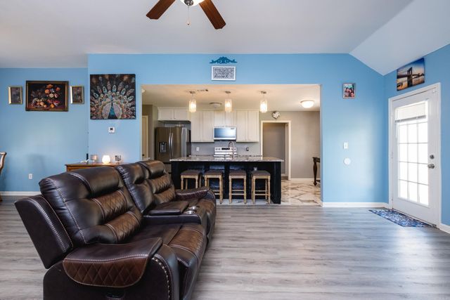 14208 Chesterfield Circle, North Little Rock, AR 72117