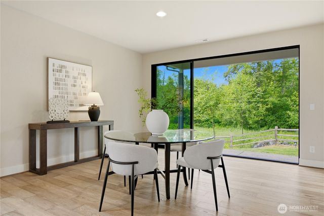 23398 SE 41st Court, Sammamish, WA 98075
