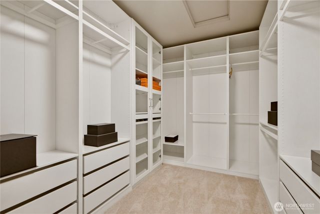 23398 SE 41st Court, Sammamish, WA 98075