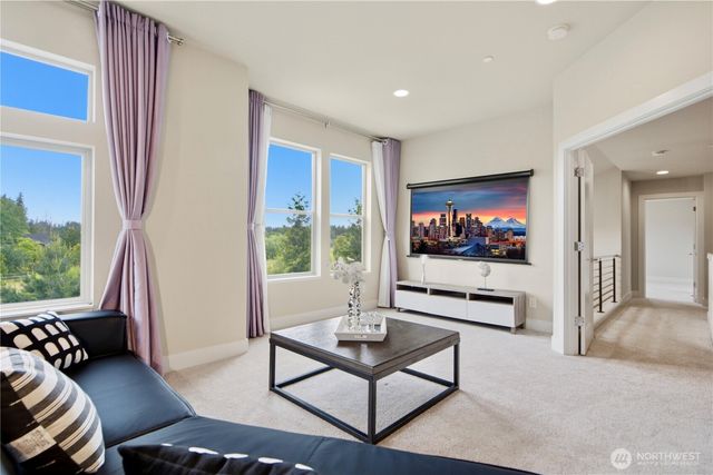 23398 SE 41st Court, Sammamish, WA 98075