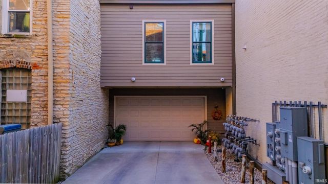 76 W Canal Street, Wabash, IN 46992