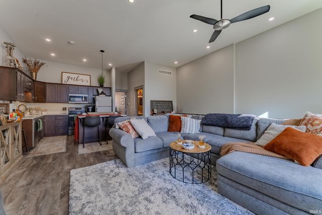 76 W Canal Street, Wabash, IN 46992