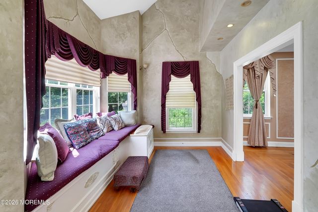 2 Stonehenge Court, Jackson, NJ 08527