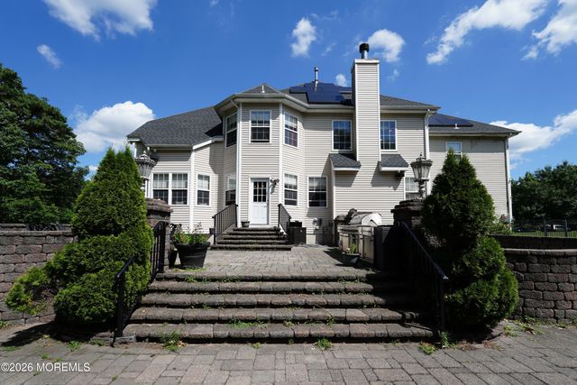 2 Stonehenge Court, Jackson, NJ 08527