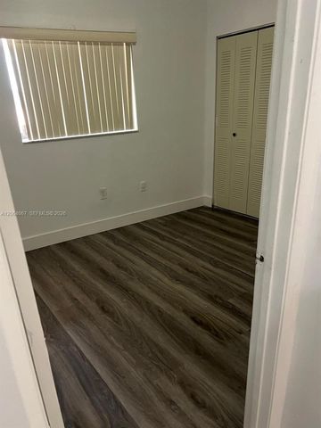 6375 W 22nd Ct 204, Hialeah, FL 33016