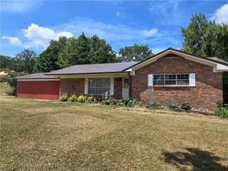 443 W 8th Street, Booneville, AR 72927