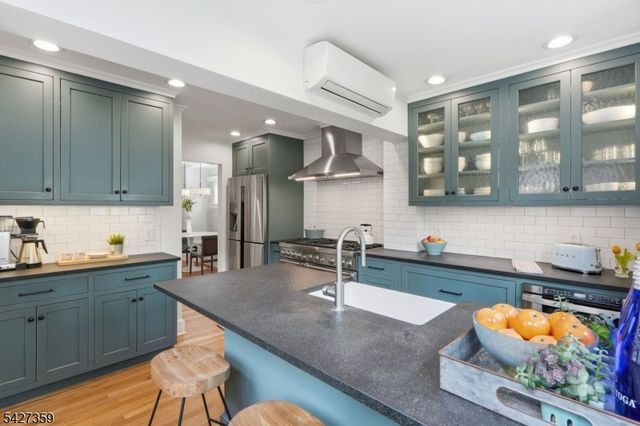 36 Kendal Ave, Maplewood Twp., NJ 07040