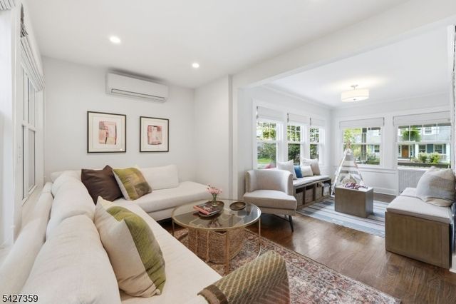 36 Kendal Ave, Maplewood Twp., NJ 07040