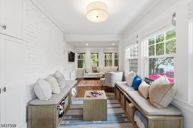 36 Kendal Ave, Maplewood Twp., NJ 07040