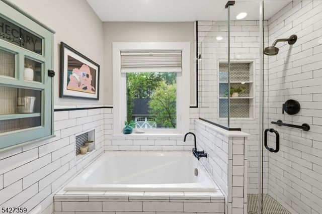 36 Kendal Ave, Maplewood Twp., NJ 07040