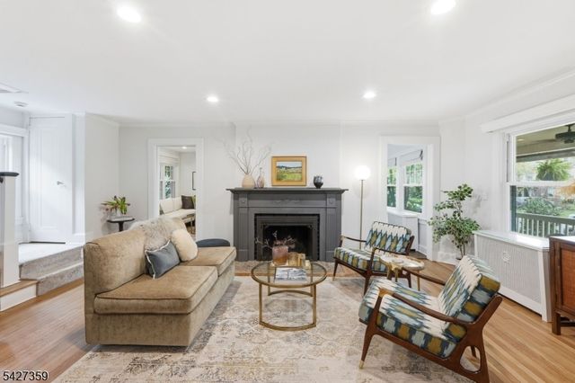 36 Kendal Ave, Maplewood Twp., NJ 07040