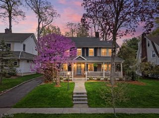 36 Kendal Ave, Maplewood Twp., NJ 07040