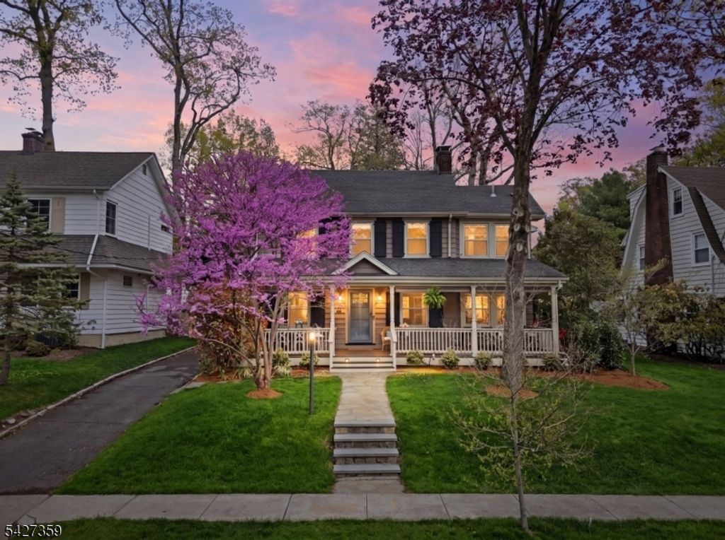 36 Kendal Ave, Maplewood Twp., NJ 07040