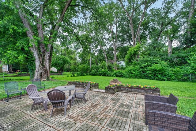 2522 Parr Drive, Indianapolis, IN 46220