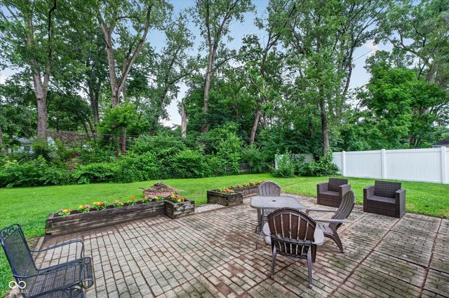 2522 Parr Drive, Indianapolis, IN 46220