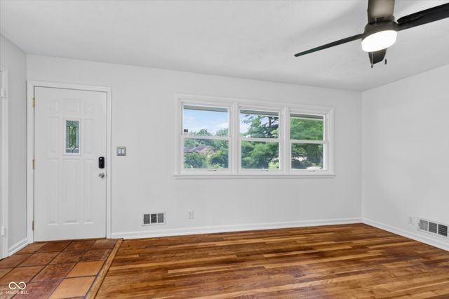 2522 Parr Drive, Indianapolis, IN 46220