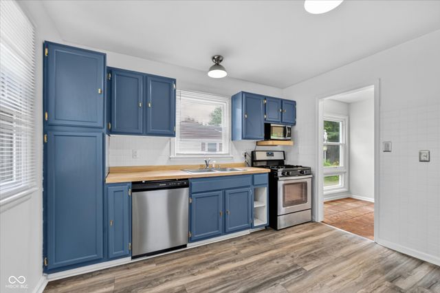 2522 Parr Drive, Indianapolis, IN 46220