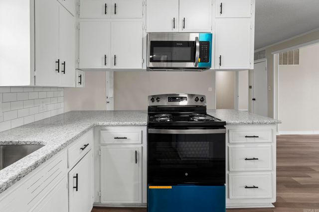 110 W Alabama Street, Beebe, AR 72012