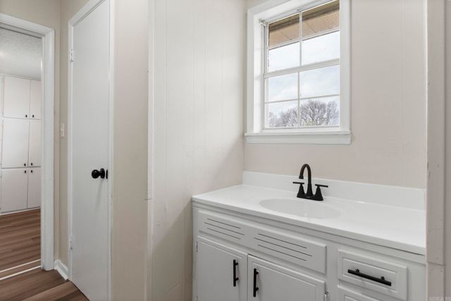 110 W Alabama Street, Beebe, AR 72012