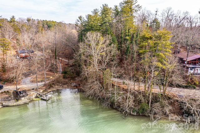 3431 6th Street Drive NW, Hickory, NC 28601