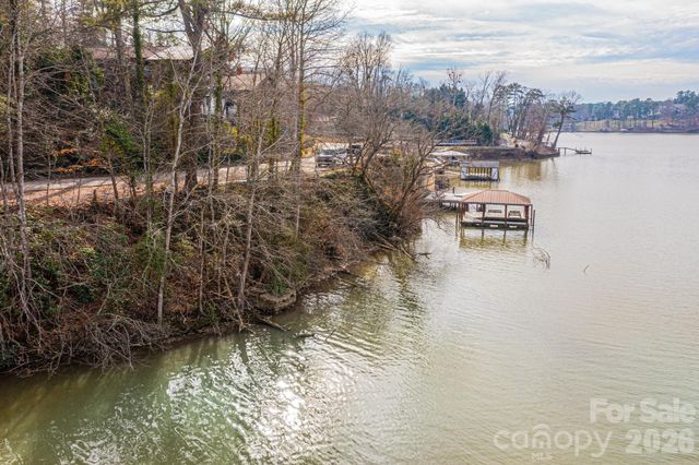 3431 6th Street Drive NW, Hickory, NC 28601