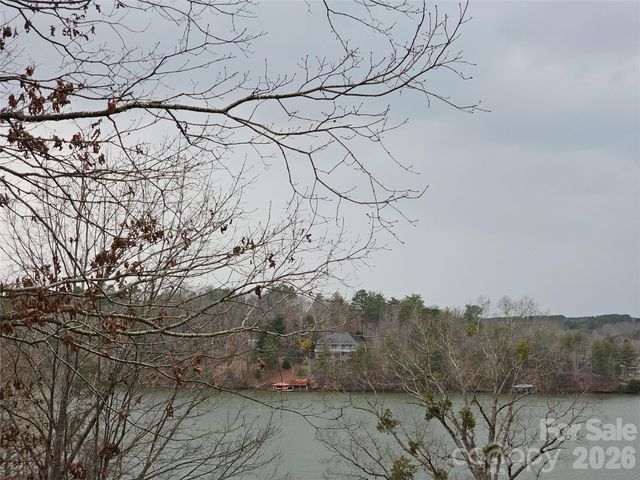 3431 6th Street Drive NW, Hickory, NC 28601
